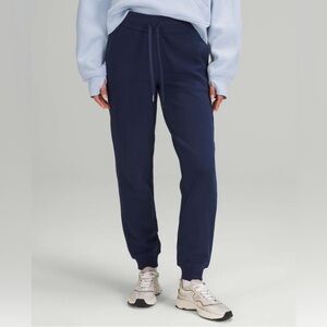 Lululemon Scuba High-Rise Jogger, size 10